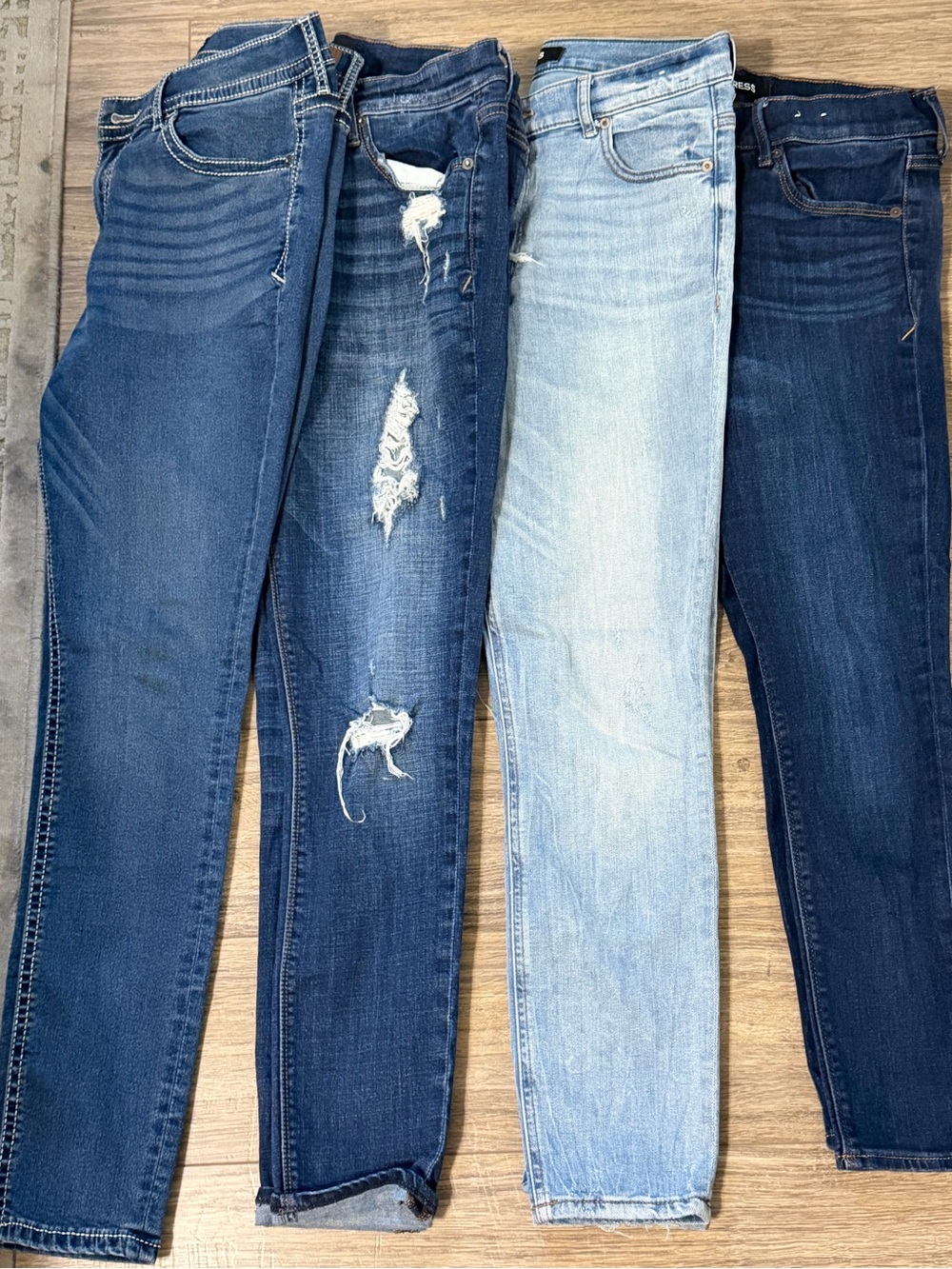 Women's Slim Jeans - 4 pair